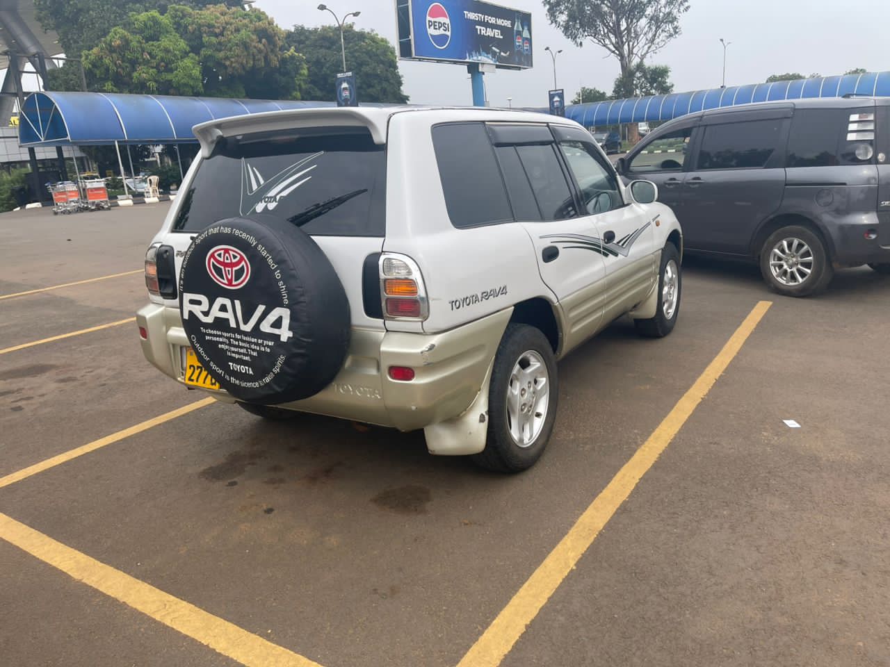 A First-Timer’s Guide to Car Hire in Uganda