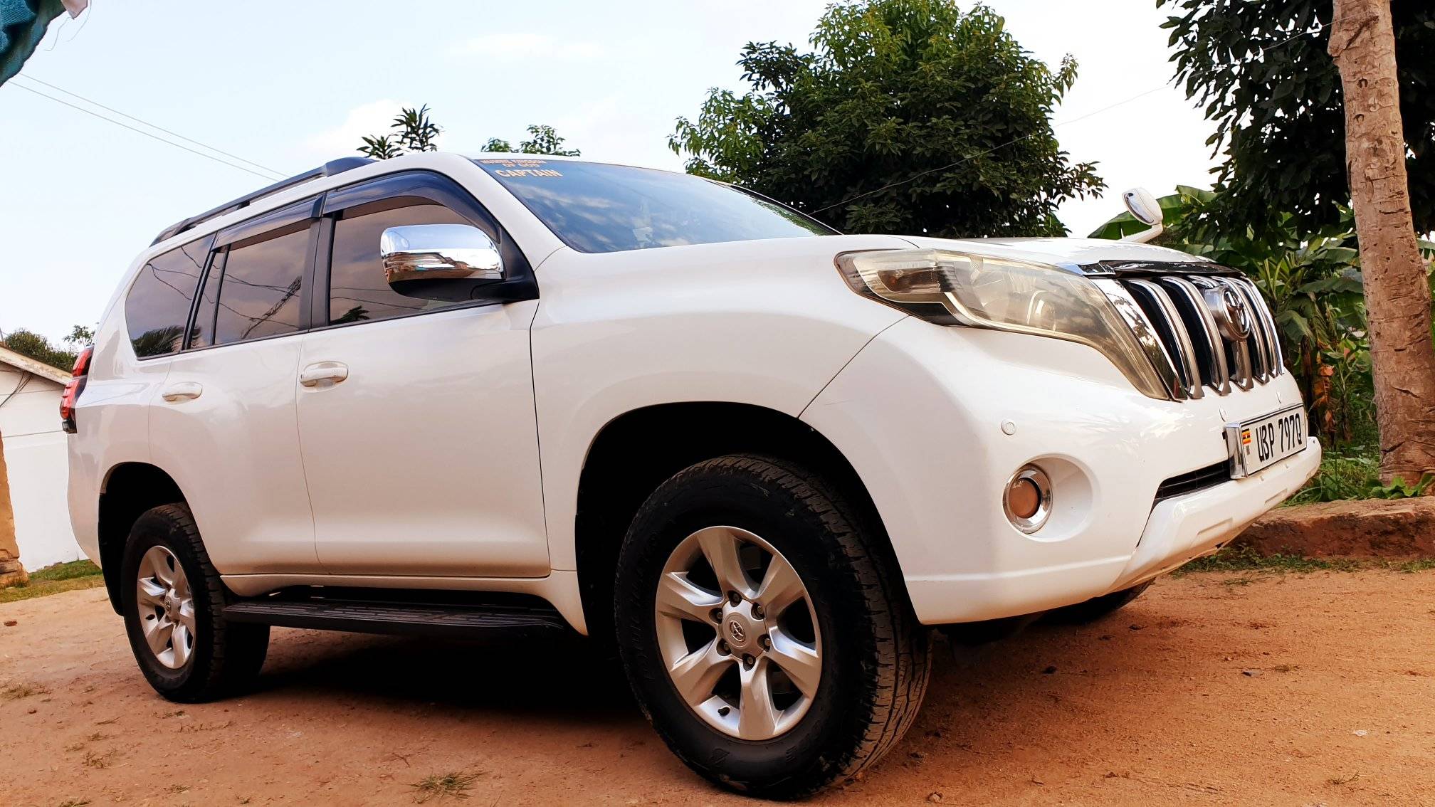 Best Reasons to Rent a Car for Your Business Trip in Uganda